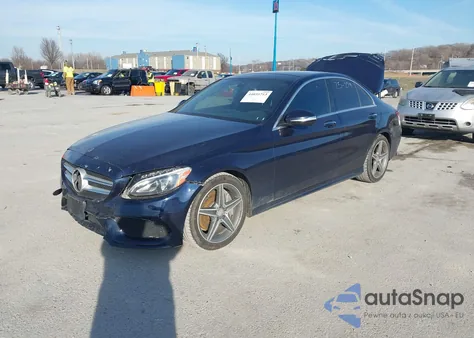 2015 Mercedes-Benz C 300 Sport из США, поврежденный, VIN 55SWF4JB2FU045434